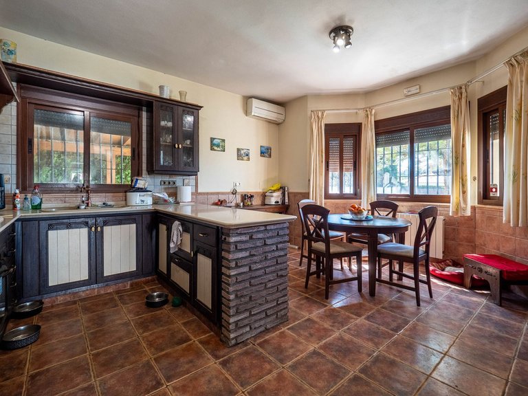 Villa for Sale in Alhaurin El Grande, Malaga 31