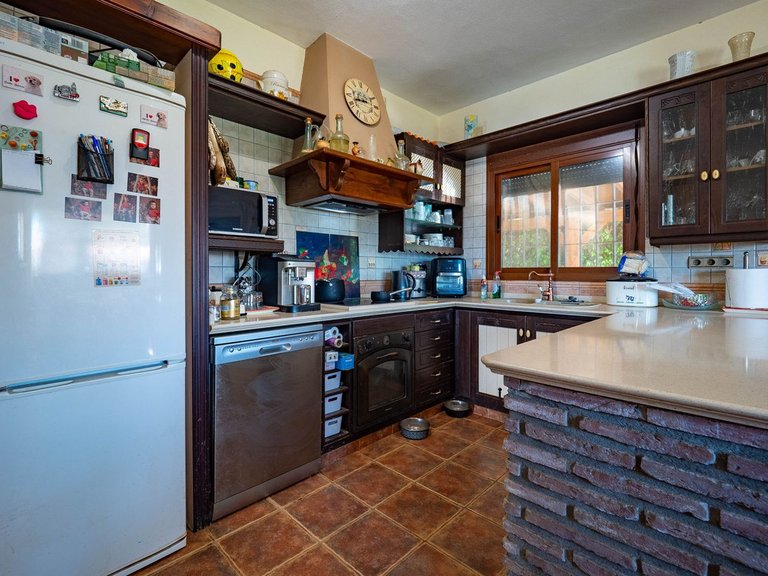 Villa for Sale in Alhaurin El Grande, Malaga 32