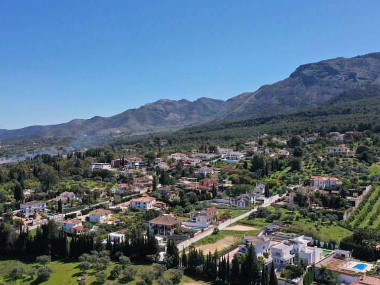 Villa for Sale in Alhaurin El Grande, Malaga 35