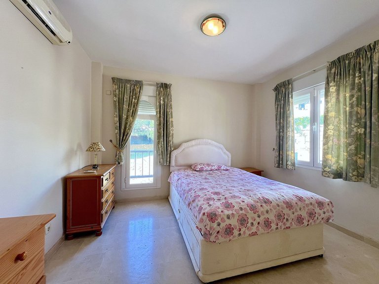 Villa for Sale in Riviera Del Sol, Malaga 35