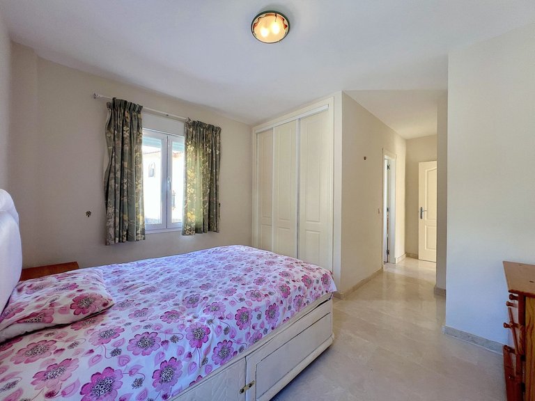 Villa for Sale in Riviera Del Sol, Malaga 36