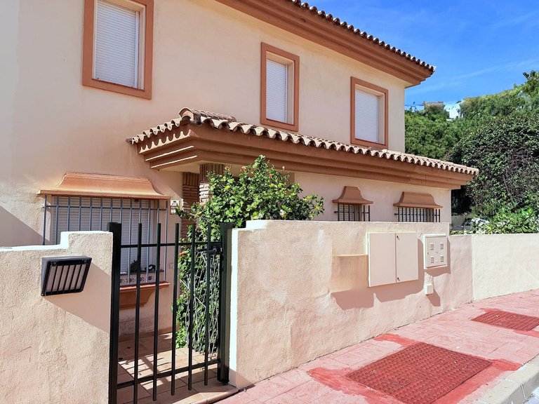Villa for Sale in Riviera Del Sol, Malaga 40