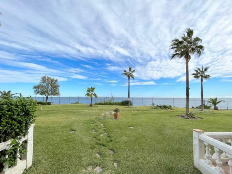 Apartment for Sale in Casares, Malaga 28