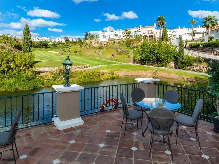 Plot for Sale in New Golden Mile, Malaga 14