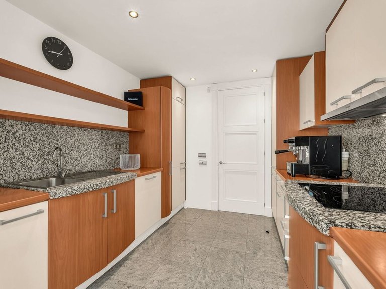 Apartment for Sale in Los Monteros, Malaga 16