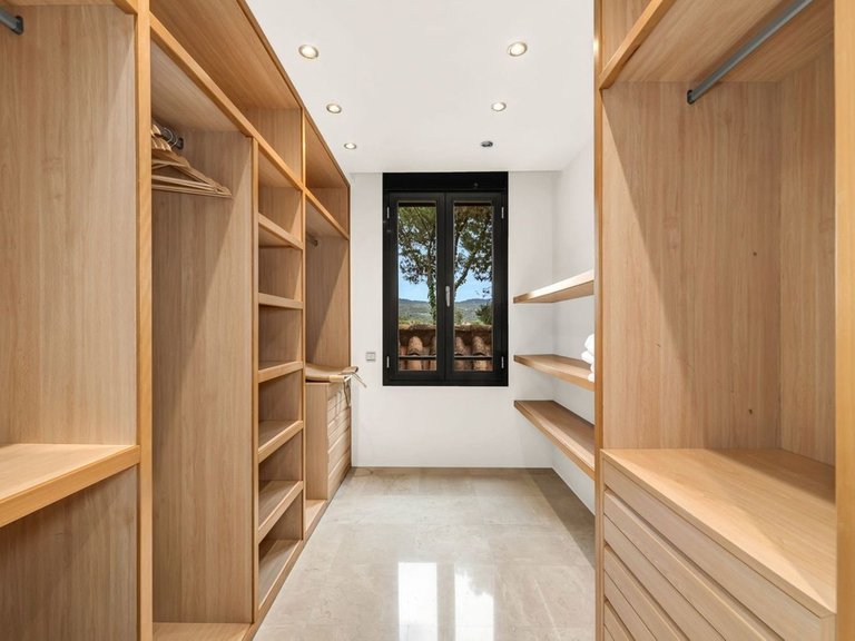 Apartment for Sale in Los Monteros, Malaga 21