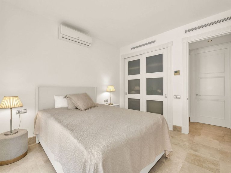 Apartment for Sale in Los Monteros, Malaga 23