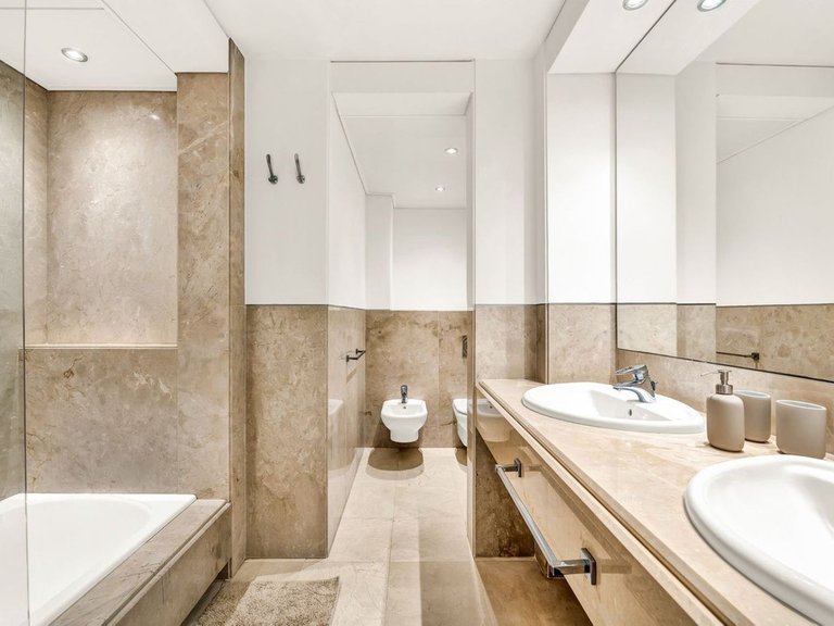 Apartment for Sale in Los Monteros, Malaga 27