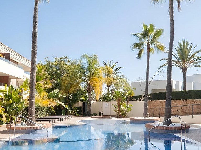 Apartment for Sale in Los Monteros, Malaga 3