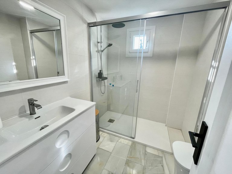 Apartment for Sale in Reserva De Marbella, Malaga 11