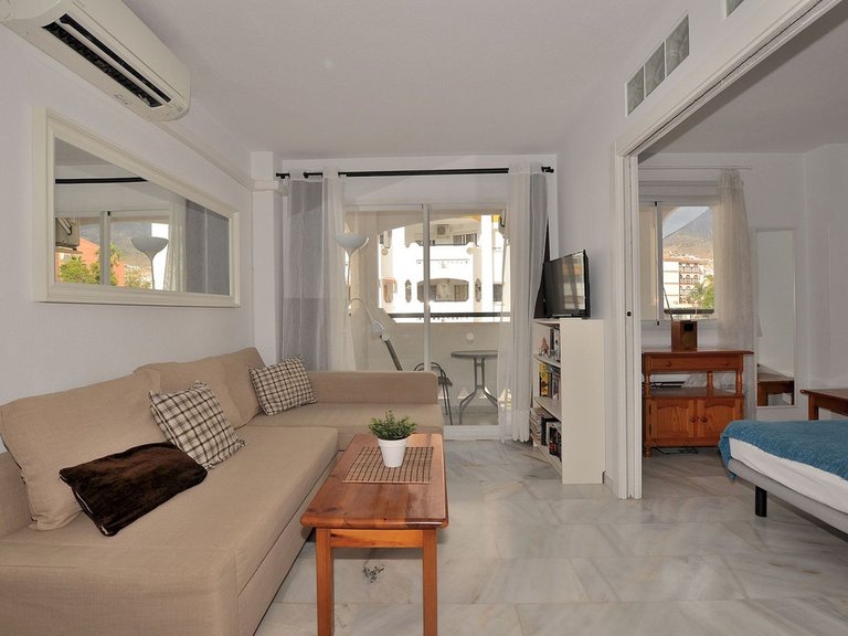 Apartment for Sale in Arroyo De La Miel, Malaga 18