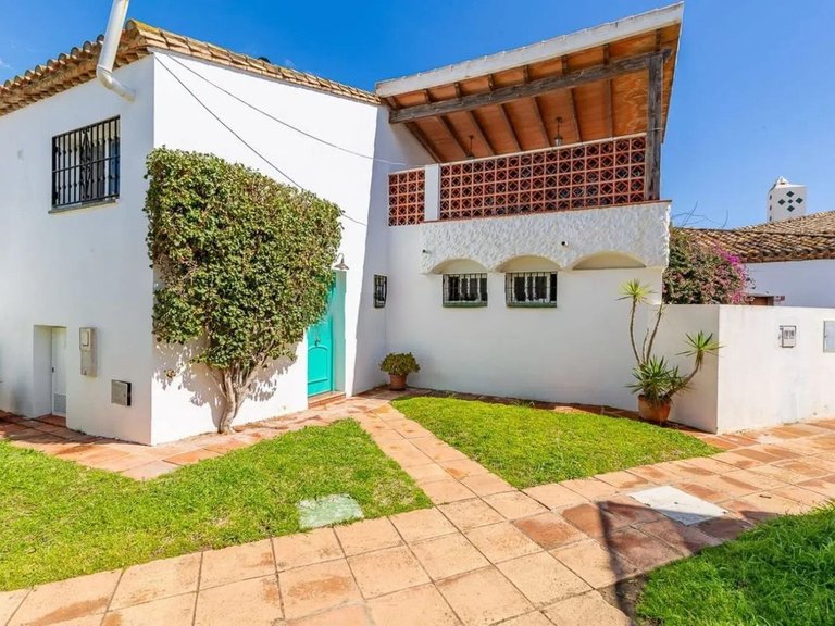 Town House for Sale in Estepona, Malaga 20