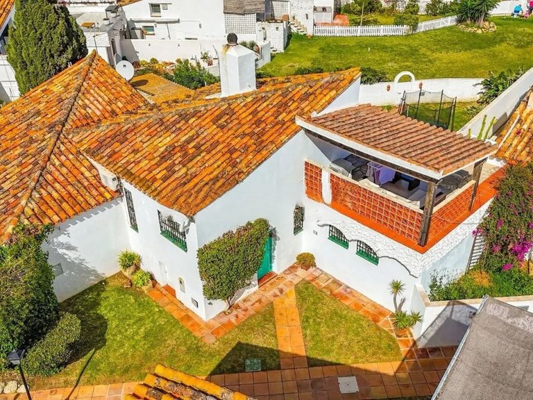 Town House for Sale in Estepona, Malaga 27