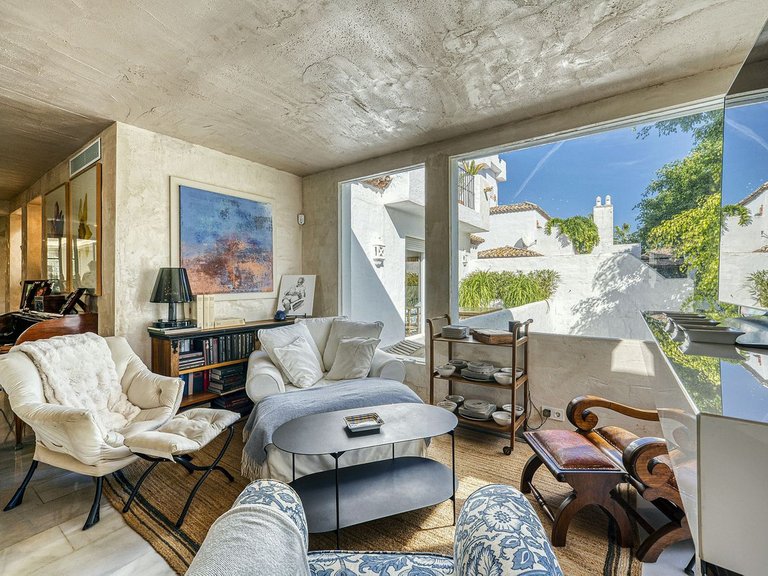 Apartment for Sale in Costa del Sol, Guadalmina Baja, Malaga 15