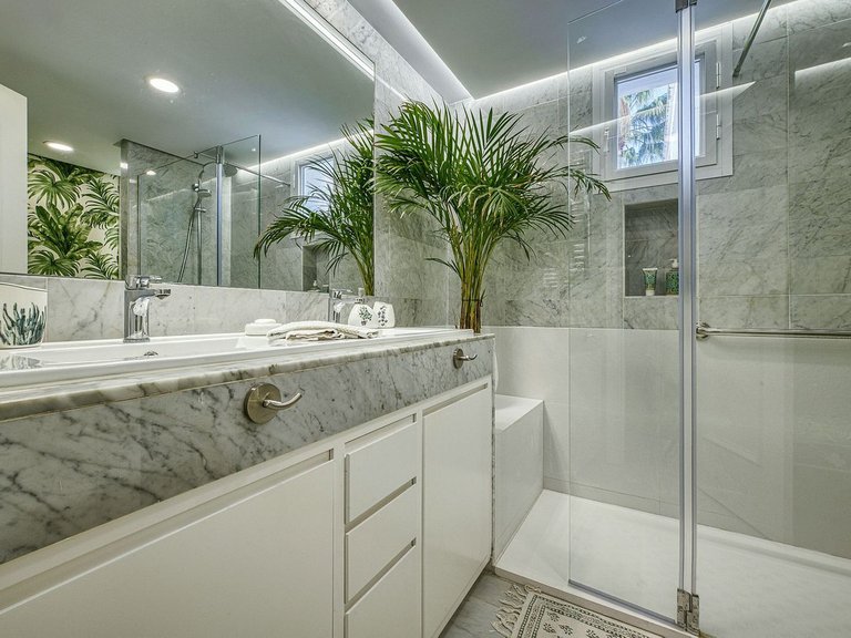 Apartment for Sale in Costa del Sol, Guadalmina Baja, Malaga 27