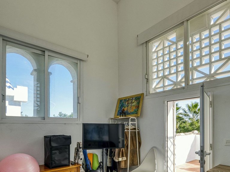 Apartment for Sale in Costa del Sol, Guadalmina Baja, Malaga 41