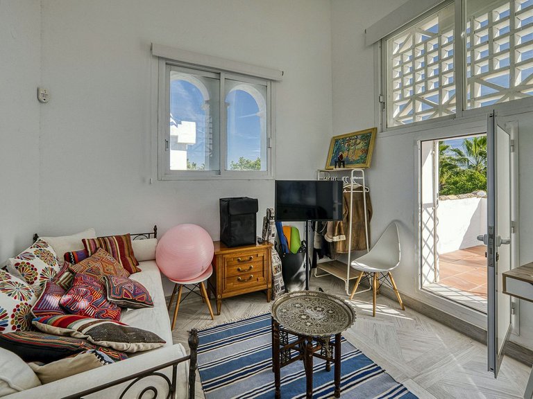Apartment for Sale in Costa del Sol, Guadalmina Baja, Malaga 42
