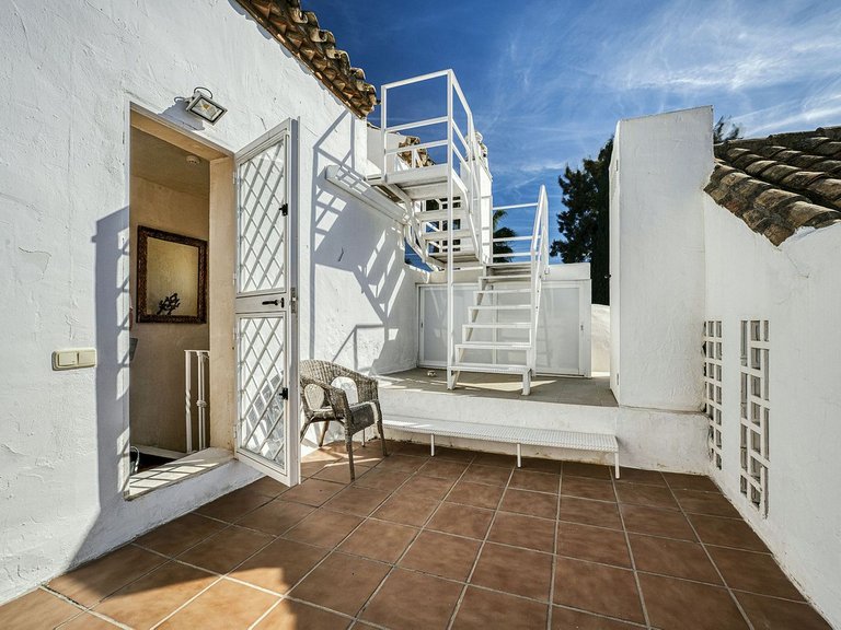 Apartment for Sale in Costa del Sol, Guadalmina Baja, Malaga 43
