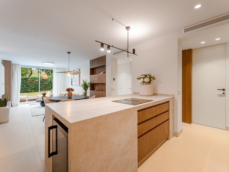 Apartment for Sale in Benahavís, Malaga 5