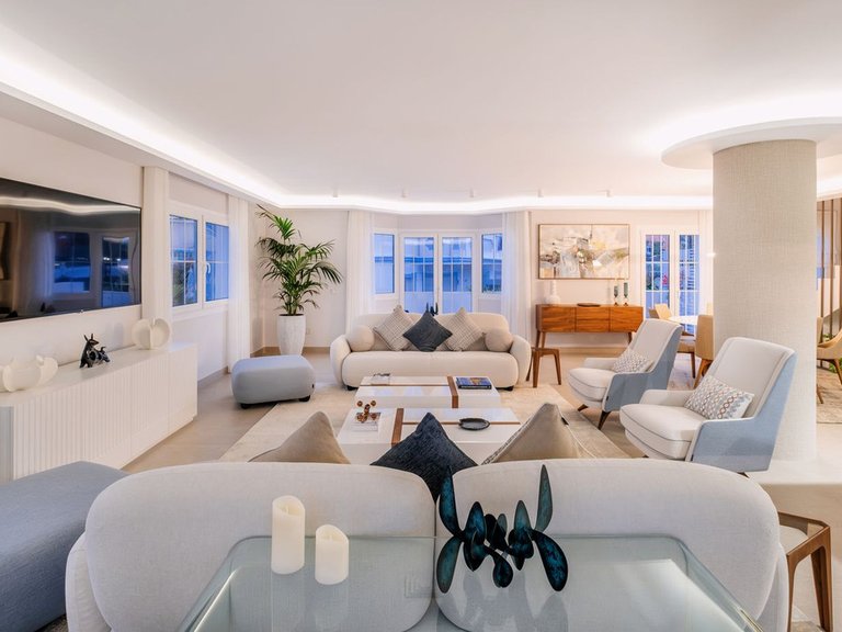 Penthouse for Sale in Nueva Andalucía, Malaga 21