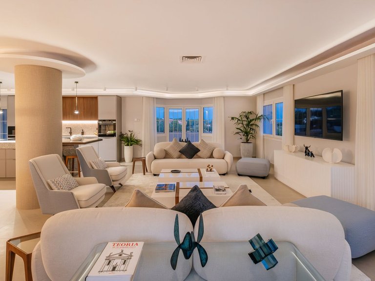 Penthouse for Sale in Nueva Andalucía, Malaga 22