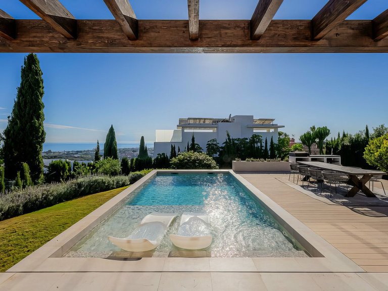 Villa for Sale in Benahavís, Malaga 21