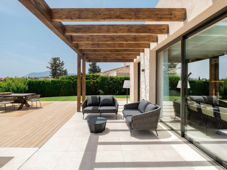 Villa for Sale in Benahavís, Malaga 23