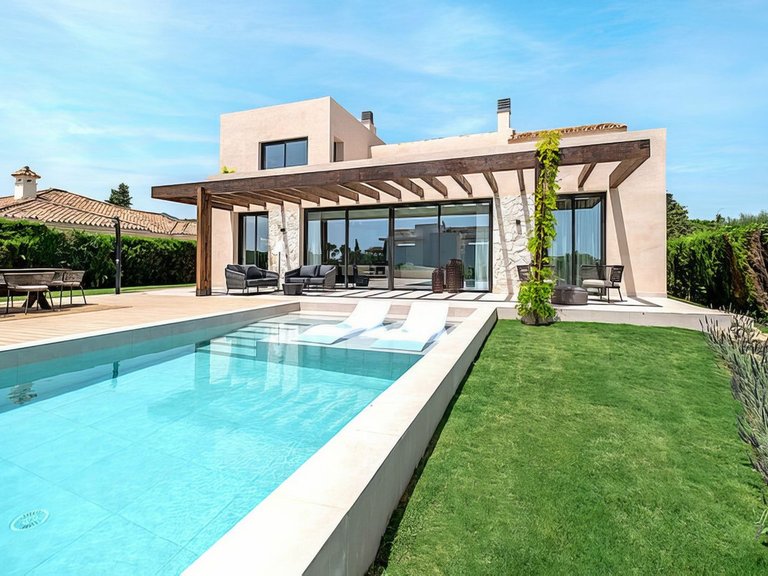Villa for Sale in Benahavís, Malaga 25