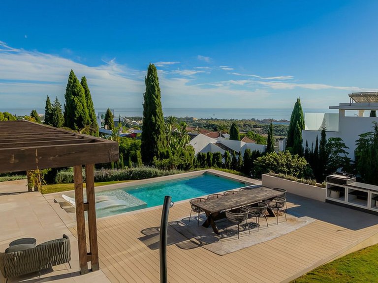 Villa for Sale in Benahavís, Malaga 27