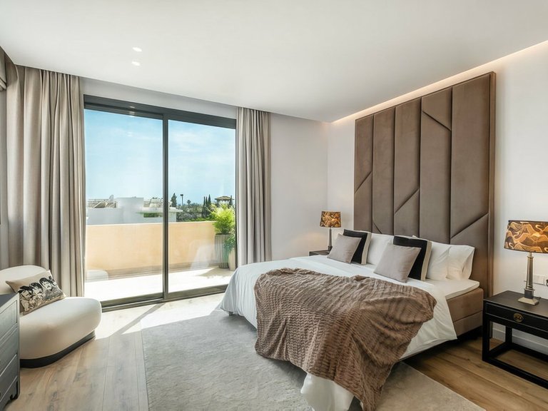 Villa for Sale in Benahavís, Malaga 5