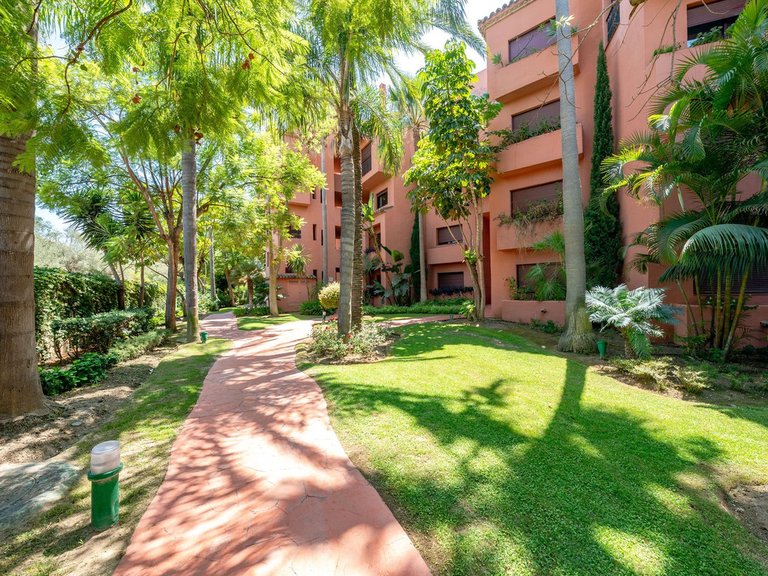 Apartment for Sale in Marbella, Malaga 21