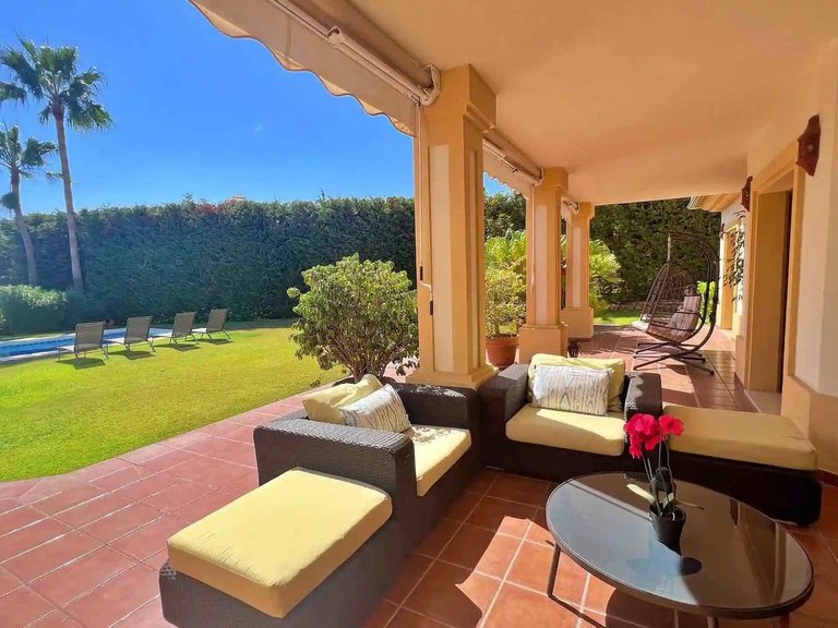 Villa for Sale in Los Flamingos, Malaga 29