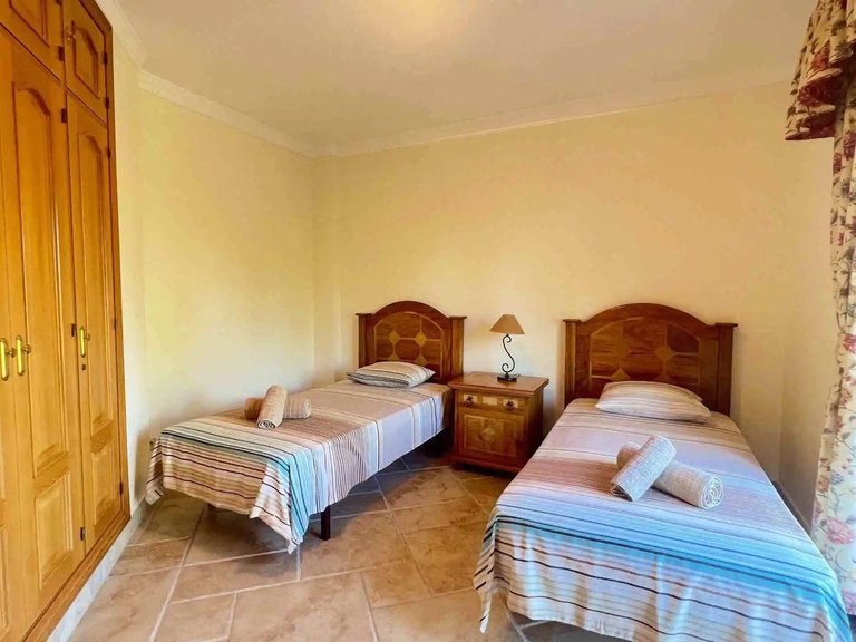 Villa for Sale in Los Flamingos, Malaga 32