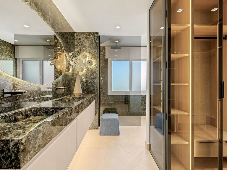 Penthouse for Sale in New Golden Mile, Malaga 14