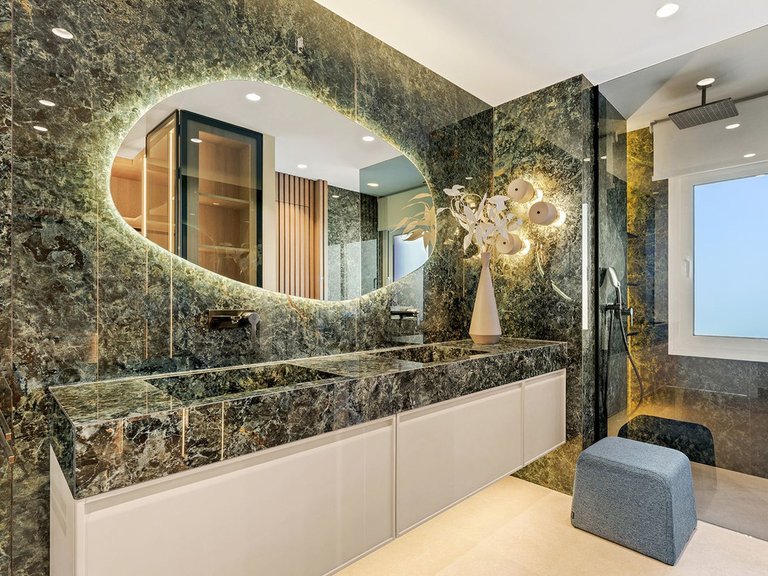 Penthouse for Sale in New Golden Mile, Malaga 15