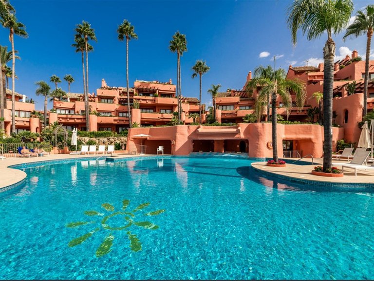 Penthouse for Sale in New Golden Mile, Malaga 21