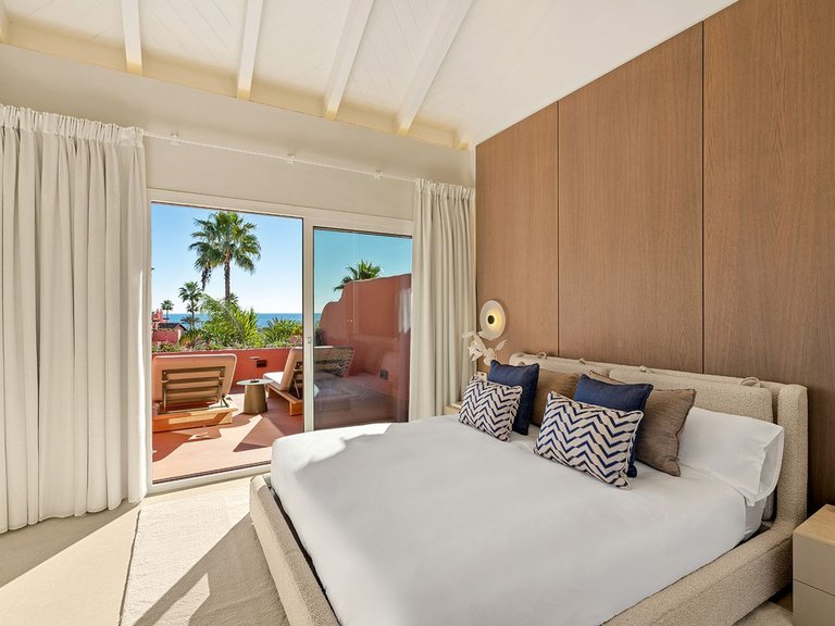 Penthouse for Sale in New Golden Mile, Malaga 30