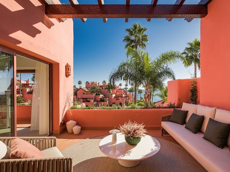 Penthouse for Sale in New Golden Mile, Malaga 40