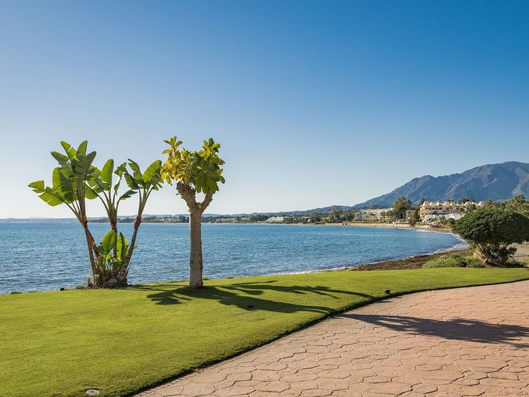 Penthouse for Sale in New Golden Mile, Malaga 47