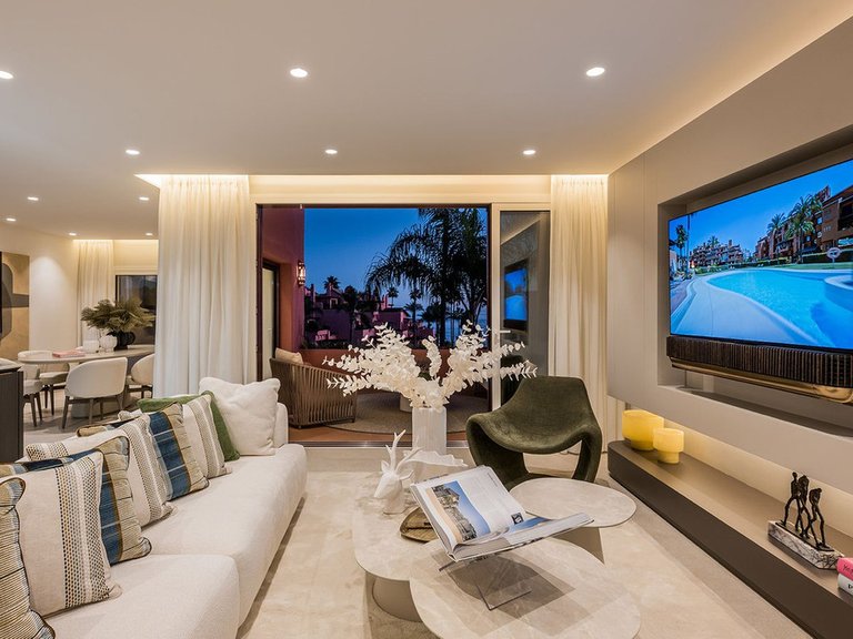 Penthouse for Sale in New Golden Mile, Malaga 50