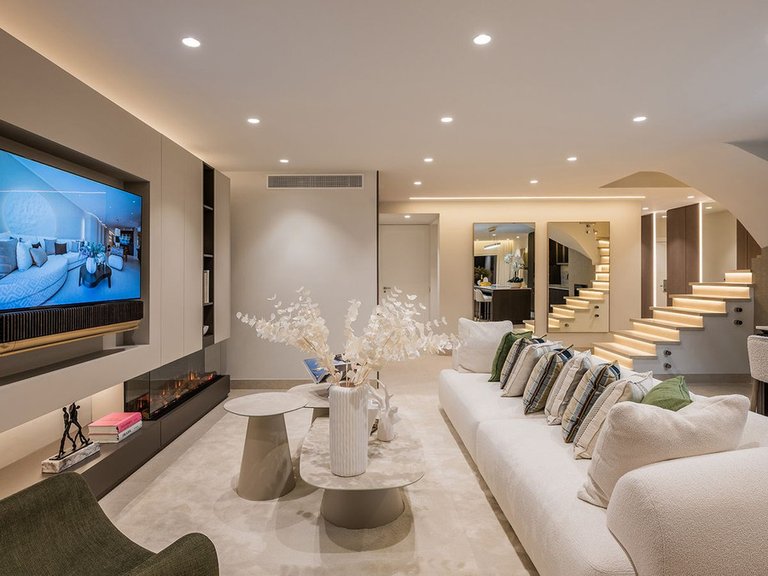 Penthouse for Sale in New Golden Mile, Malaga 52