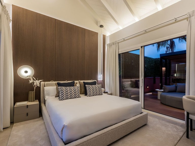 Penthouse for Sale in New Golden Mile, Malaga 57