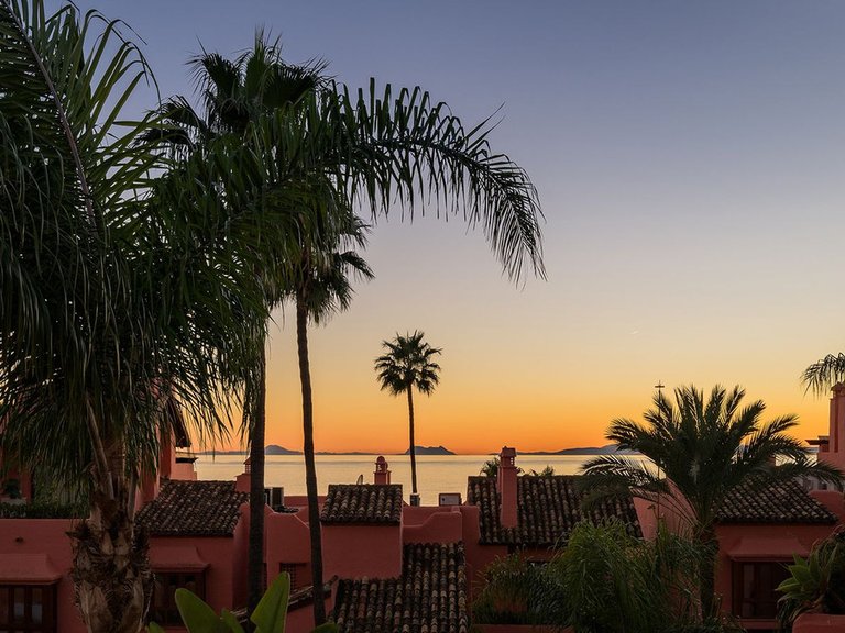 Penthouse for Sale in New Golden Mile, Malaga 63
