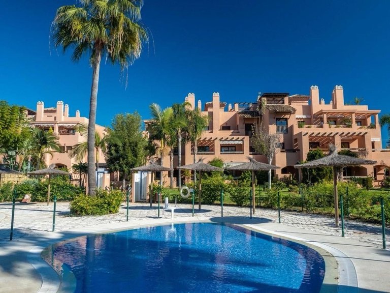 Apartment for Sale in Hacienda Del Sol, Malaga 1