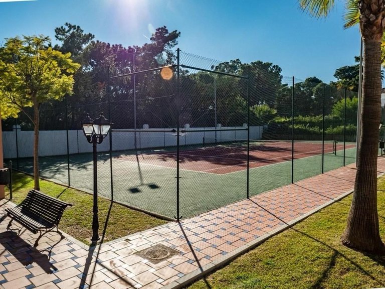Apartment for Sale in Hacienda Del Sol, Malaga 23