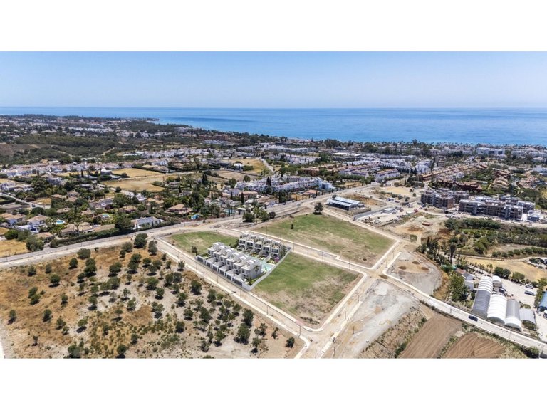 Villa for  in Los Flamingos, Malaga 8