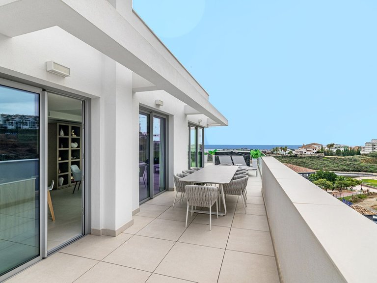 Penthouse for Sale in Calanova Golf, Malaga 14