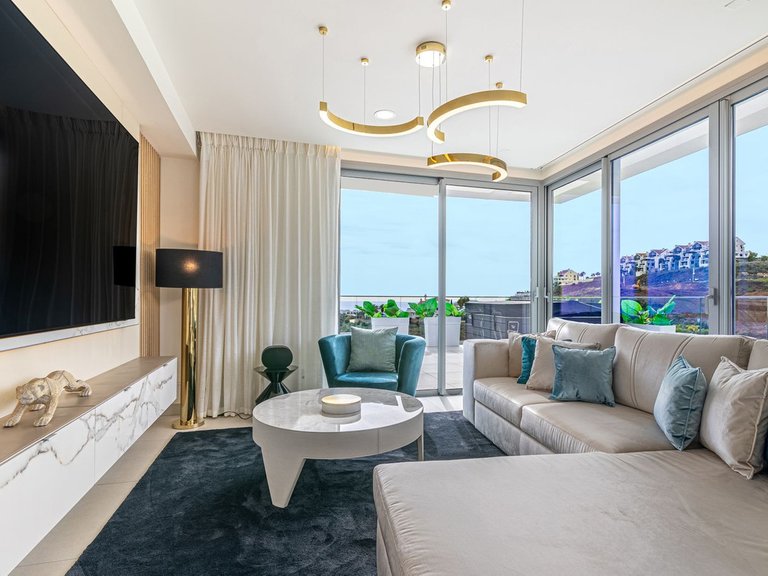 Penthouse for Sale in Calanova Golf, Malaga 4