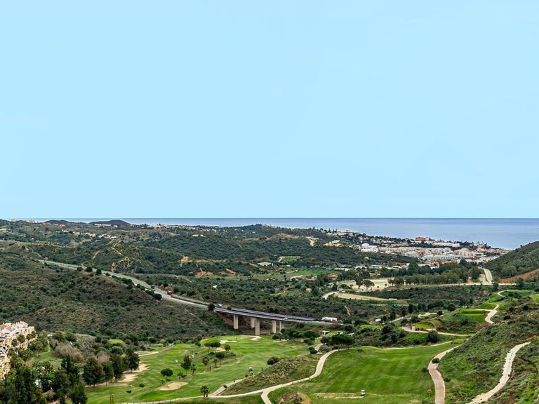 Penthouse for Sale in Calanova Golf, Malaga 48