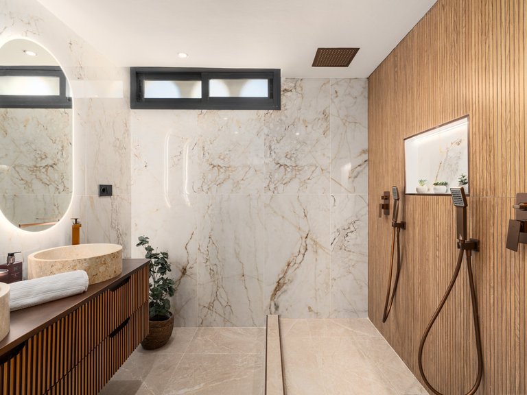Apartment for Sale in Nueva Andalucía, Malaga 17